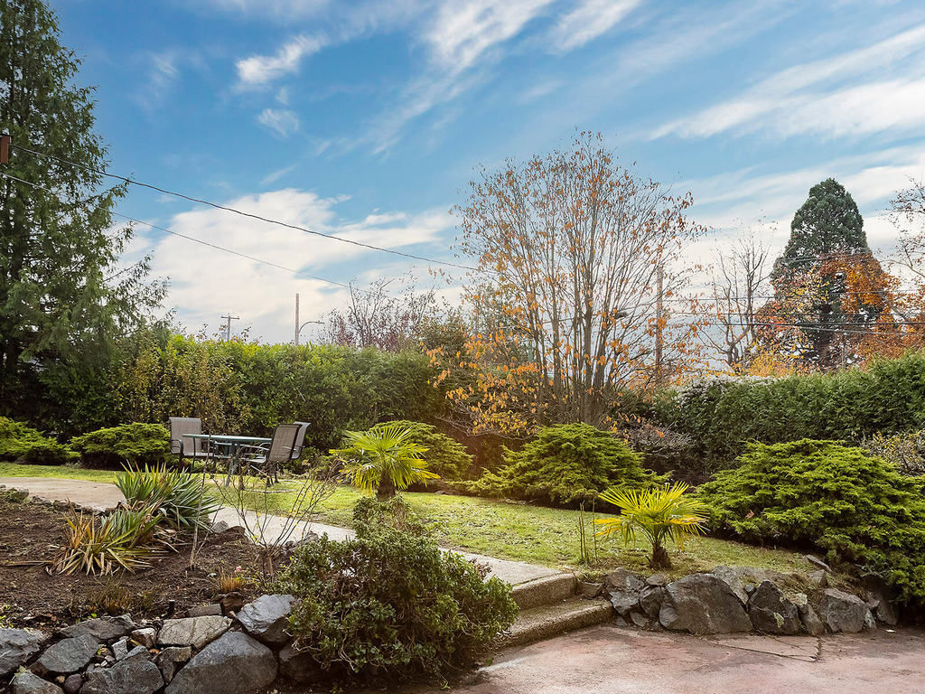 Cadboro Bay • Marc OwenFlood • Personal Real Estate Corporation Victoria BC