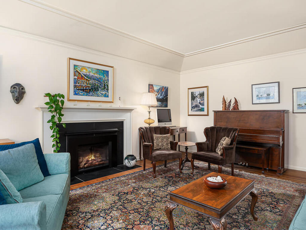 Uplands • Marc OwenFlood • Personal Real Estate Corporation Victoria BC