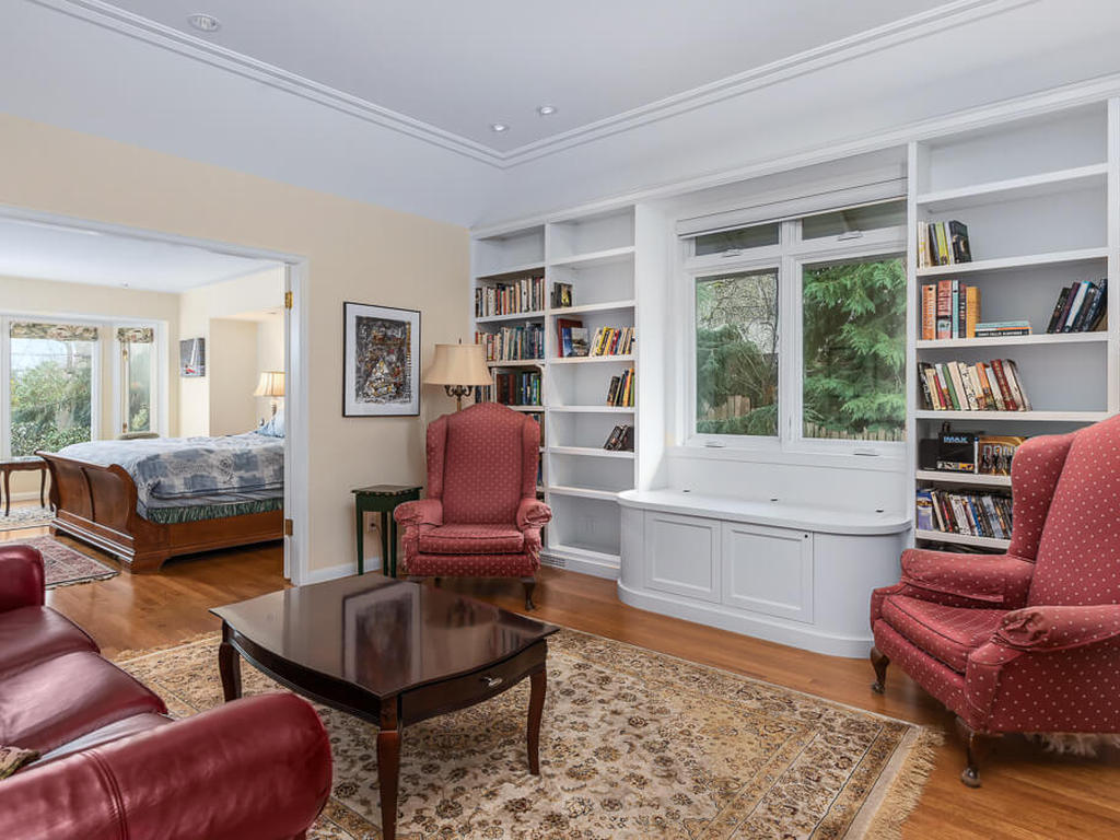 Uplands • Marc OwenFlood • Personal Real Estate Corporation Victoria BC