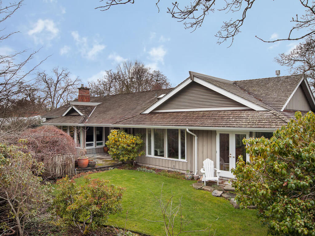 Uplands • Marc OwenFlood • Personal Real Estate Corporation Victoria BC