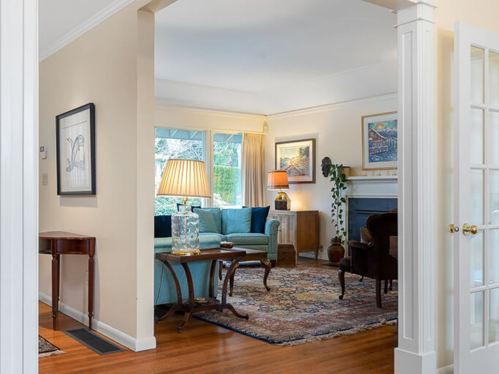 Uplands • Marc OwenFlood • Personal Real Estate Corporation Victoria BC