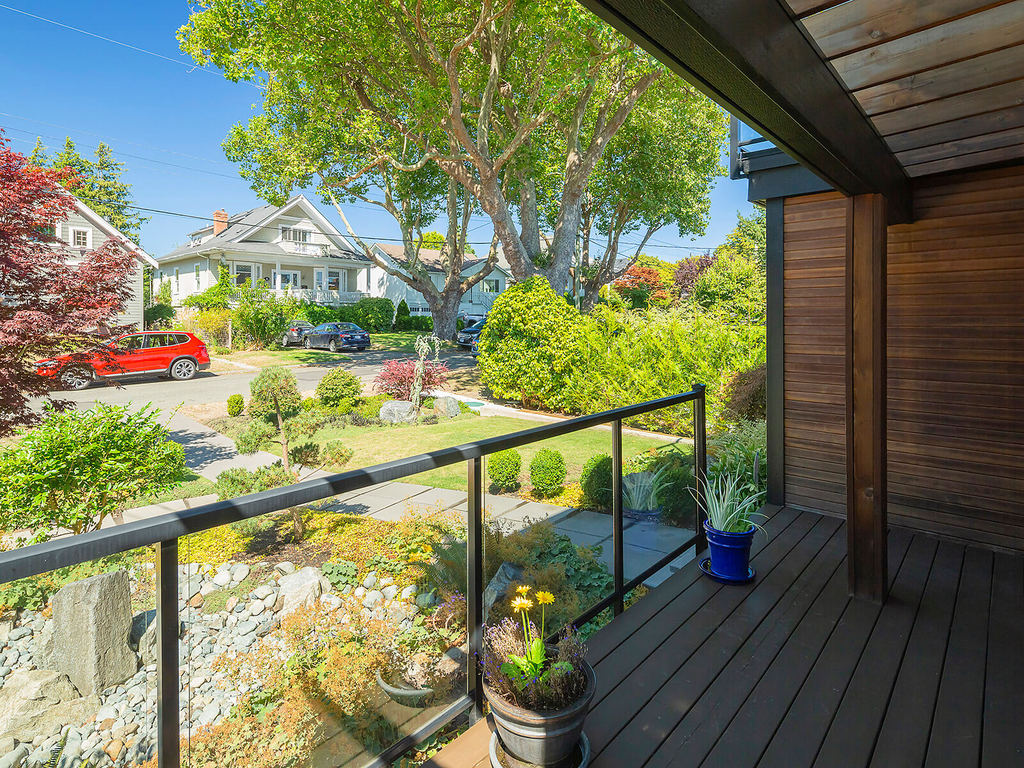 Estevan • Marc OwenFlood • Personal Real Estate Corporation Victoria BC