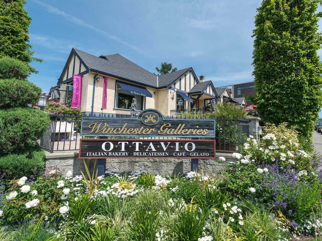 Oak Bay Beautiful Custom Design • Marc OwenFlood • Personal Real